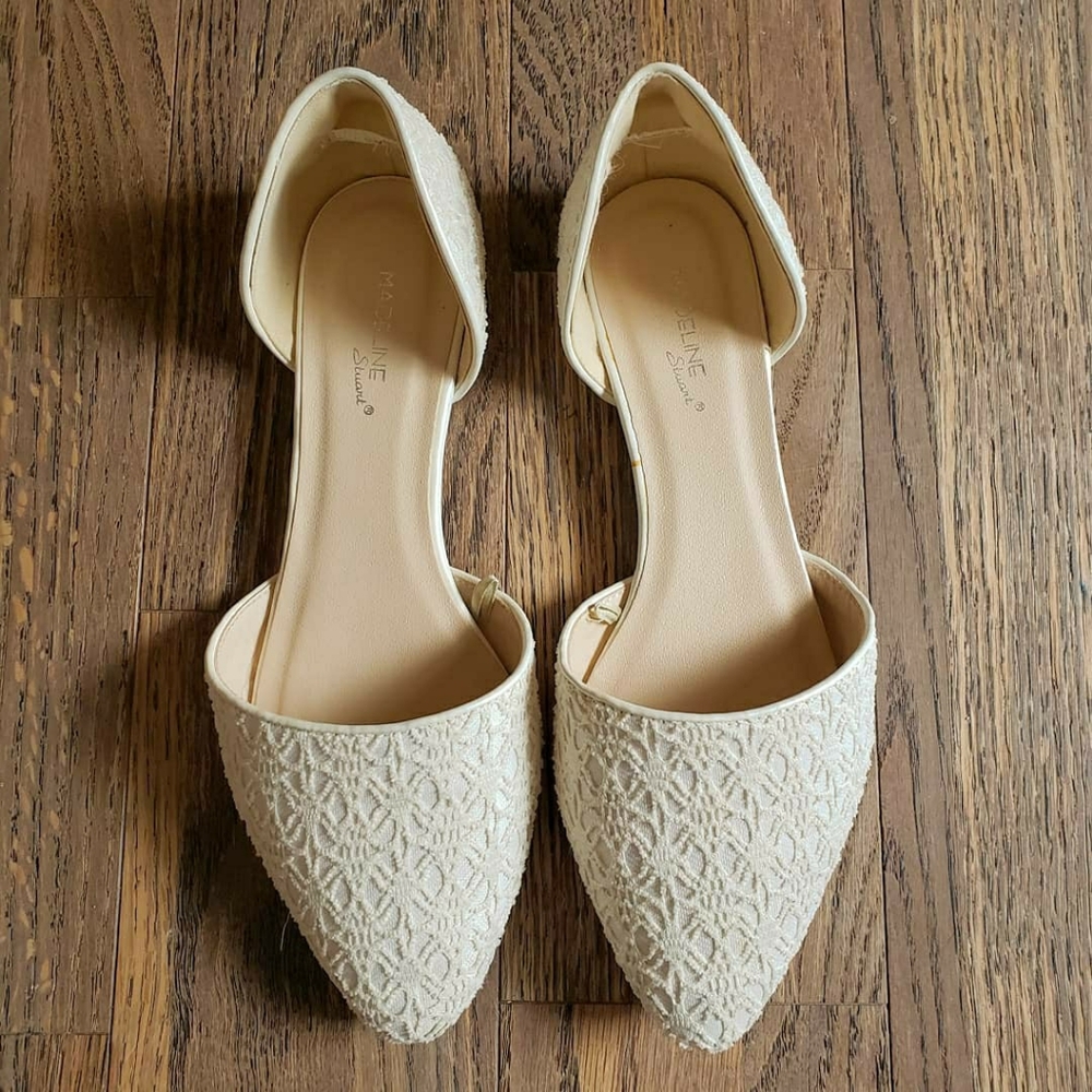 White Lace Flats